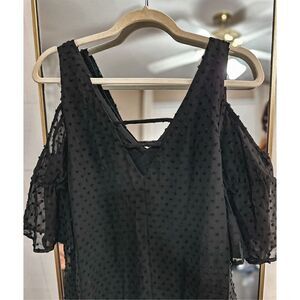 Francesca’s little black dress 